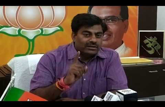 राहुल गांधी का डीएनए टेस्ट करवाना होगा- BJP विधायक